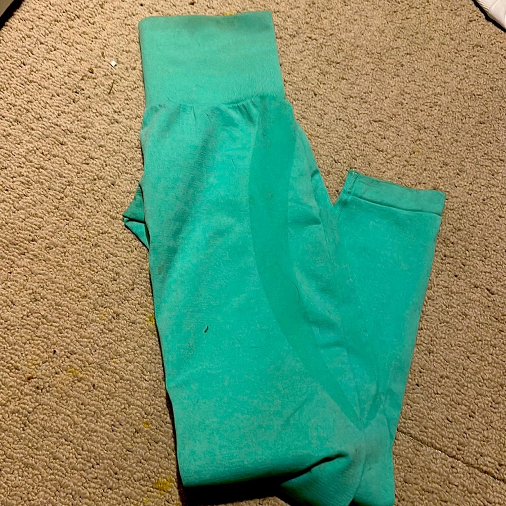 ✨•XS light teal NVGTN CONTOUR booty lifting leggings•✨